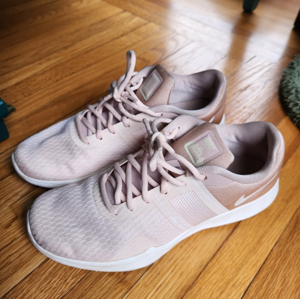 Nike City Trainer running shoes